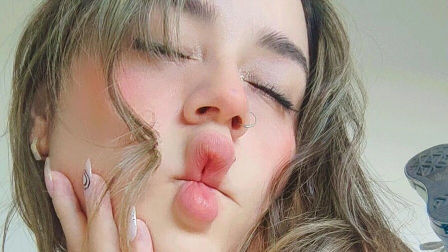 AnnaDiaz