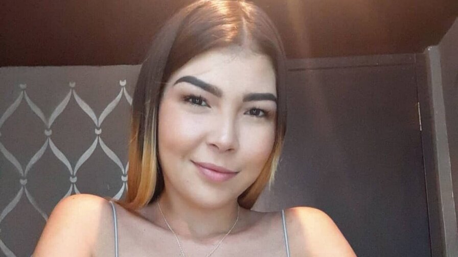 AlisonCaroline